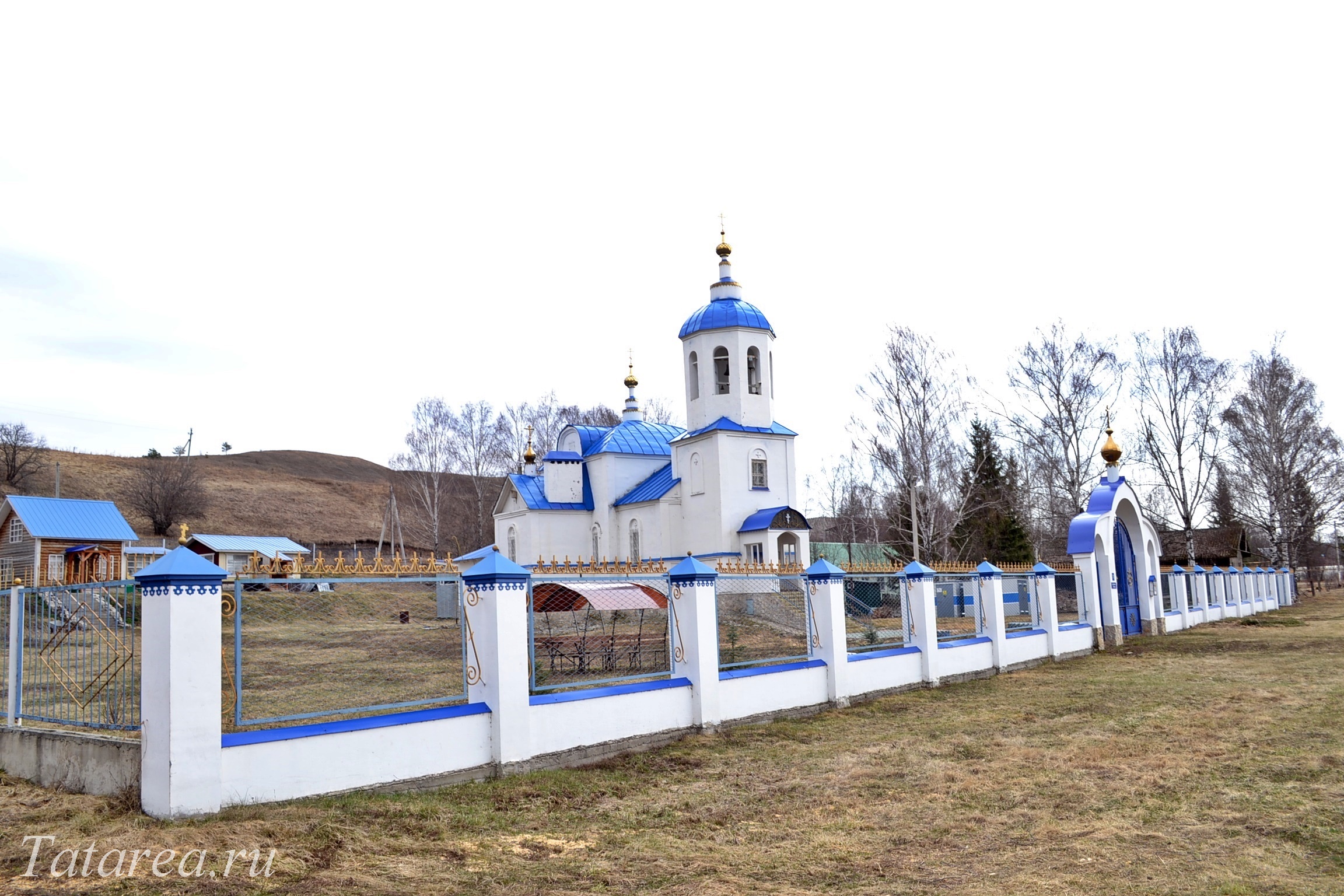 Сельская церковь, фото